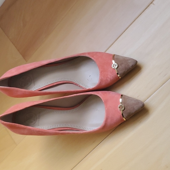 Tory burch sued pumps . Size 7.5 M. Used once . 3.5 heel. - Picture 2 of 5